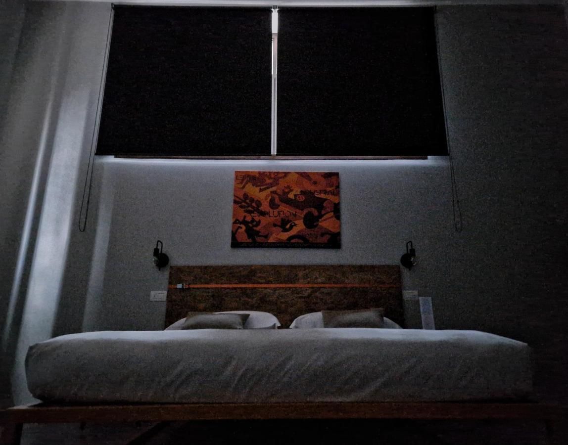 Garage47 Storica Officina Meccanica Loft B&B In Πιέντσα Εξωτερικό φωτογραφία