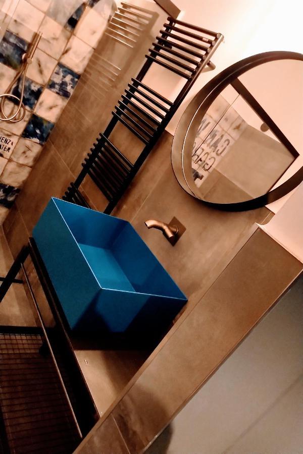 Garage47 Storica Officina Meccanica Loft B&B In Πιέντσα Εξωτερικό φωτογραφία